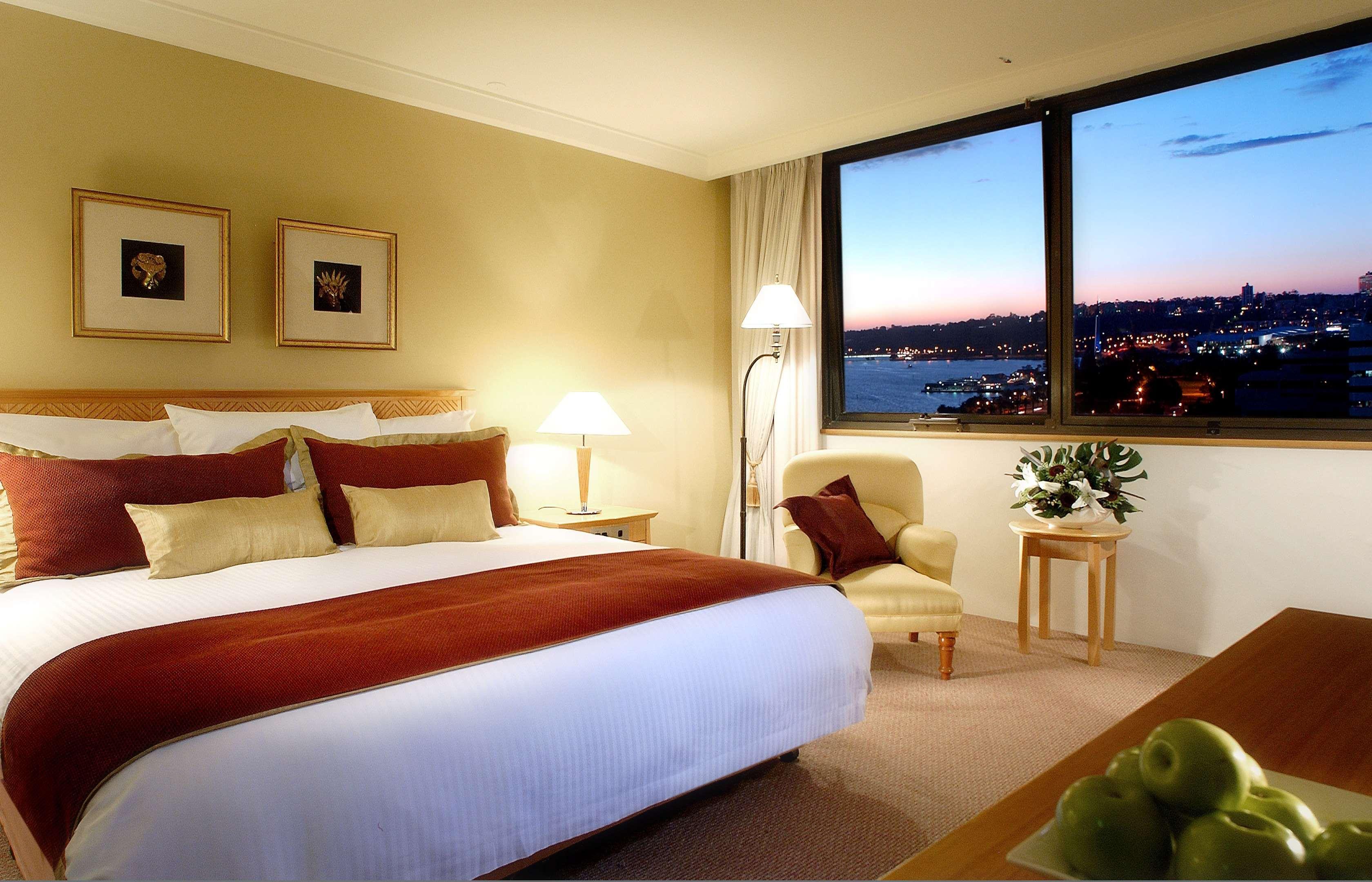Pan Pacific Perth Hotel Екстериор снимка A bedroom in a hotel