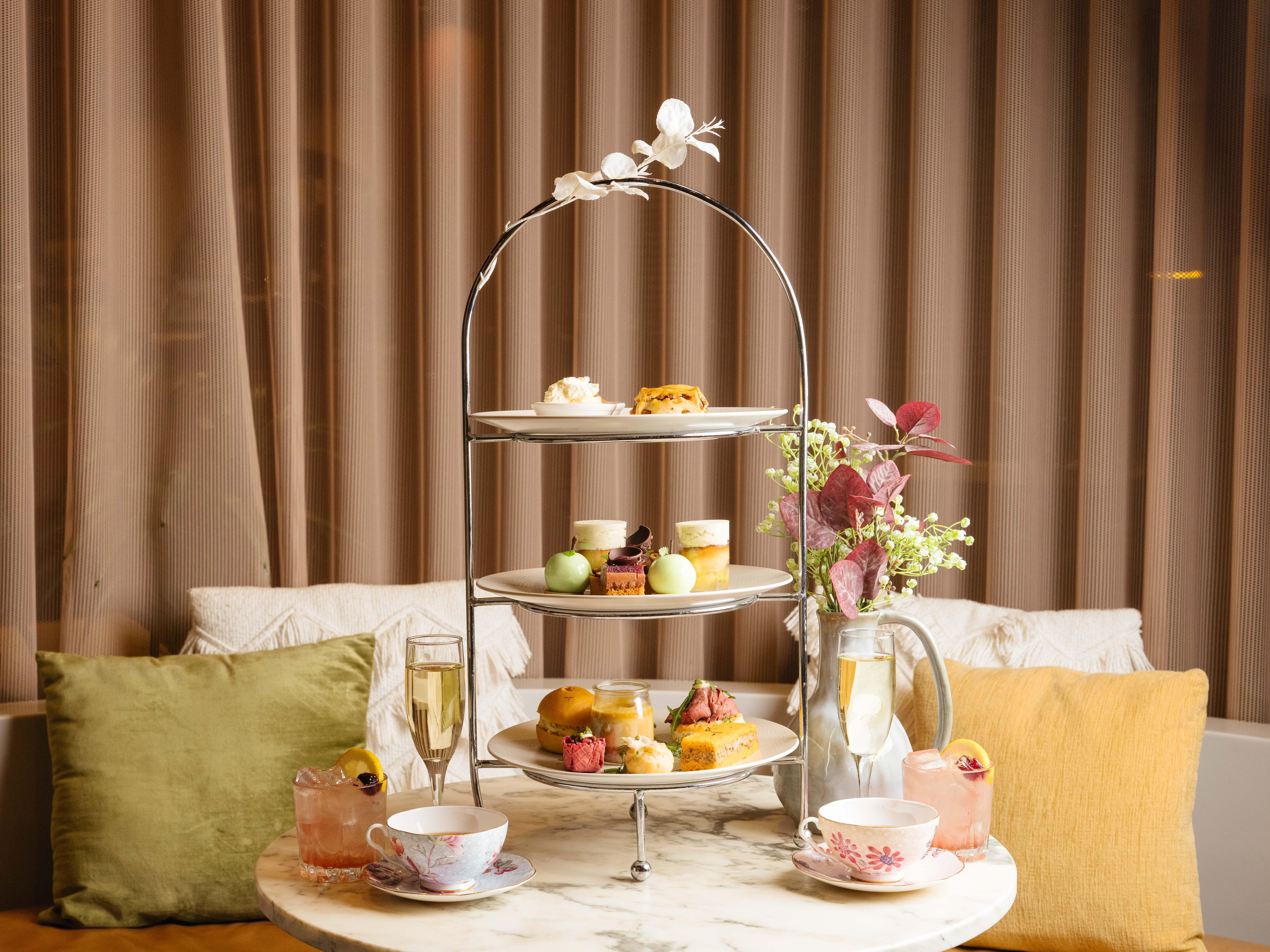 Pan Pacific Perth Hotel Екстериор снимка Afternoon tea at the Mandarin Oriental, Hong Kong